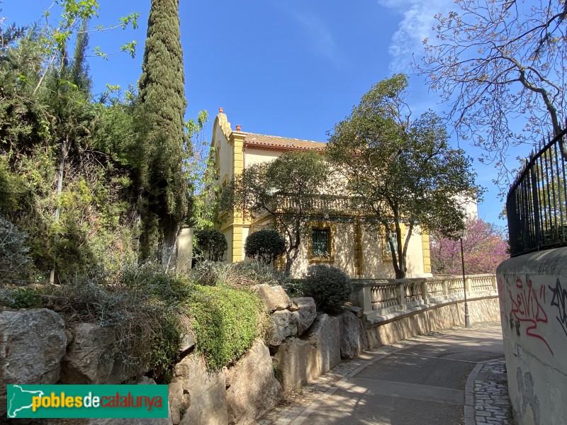 L'Hospitalet de Llobregat - Can Buxeres. Casa dels masovers (Foto: Albert Esteves, 2021) L'Hospitalet de Llobregat - Can Buxeres. Casa dels masovers