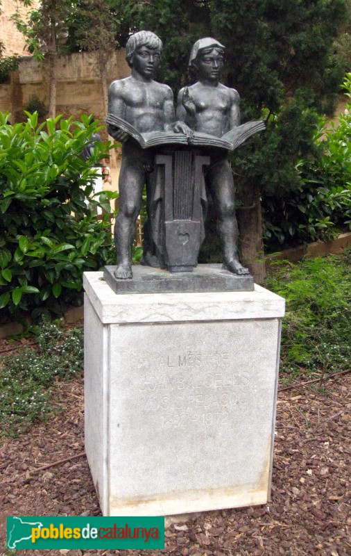 Barcelona - Monument al mestre Balcells