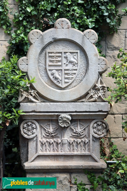 L'Hospitalet de Llobregat - Museu d'Història. Elements ornamentals del jardí