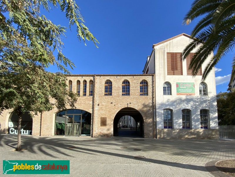 Sant Feliu de Llobregat - Naus de Can Bertrand (Foto: Albert Esteves, 2021) Sant Feliu de Llobregat - Naus de Can Bertrand