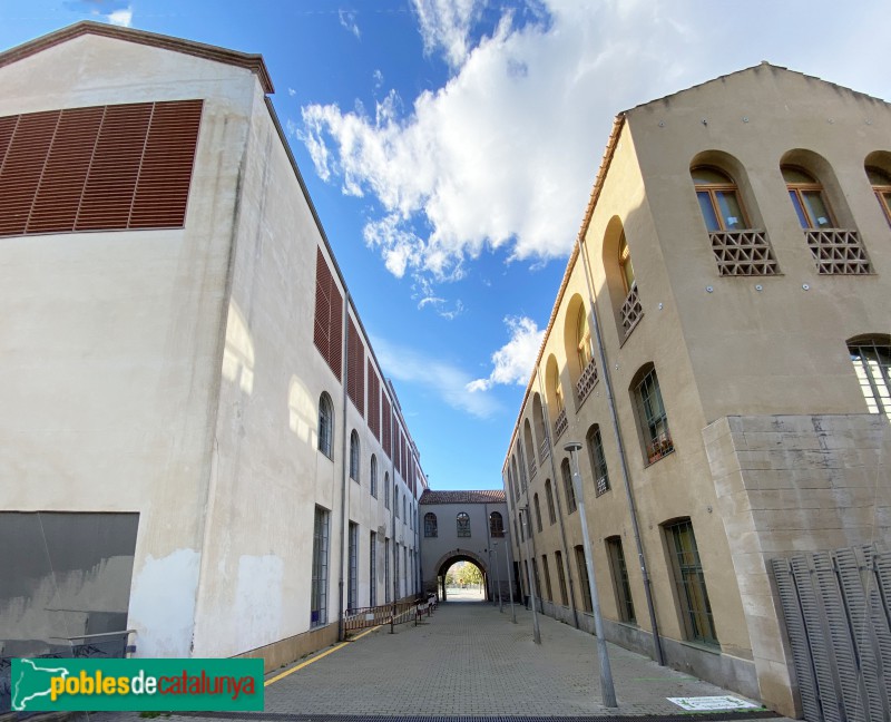 Sant Feliu de Llobregat - Naus de Can Bertrand (Foto: Albert Esteves, 2021) Sant Feliu de Llobregat - Naus de Can Bertrand