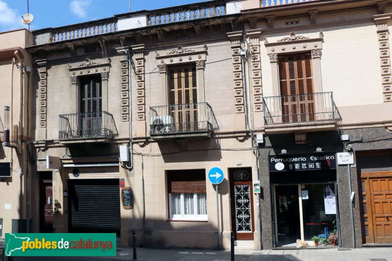L'Hospitalet de Llobregat - Carrer Major, 36-40 (Foto: Albert Esteves, 2021) L'Hospitalet de Llobregat - Carrer Major, 36-40