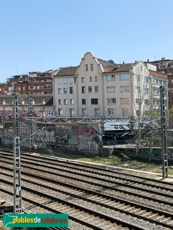 l'Hospitalet de Llobregat - Cotxeres del metro (Foto: Albert Esteves, 2021) l'Hospitalet de Llobregat - Cotxeres del metro