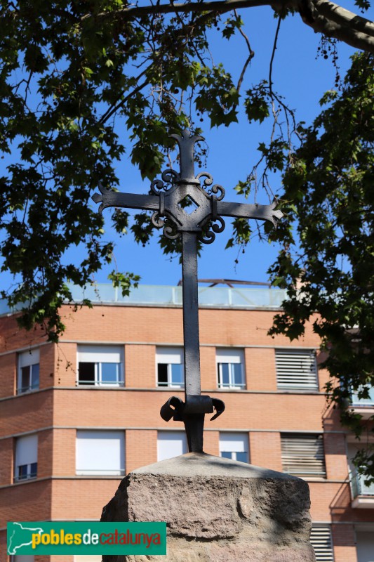 L'Hospitalet de Llobregat - Creu de terme de Santa Eulàlia (Foto: Albert Esteves, 2021) L'Hospitalet de Llobregat - Creu de terme de Santa Eulàlia