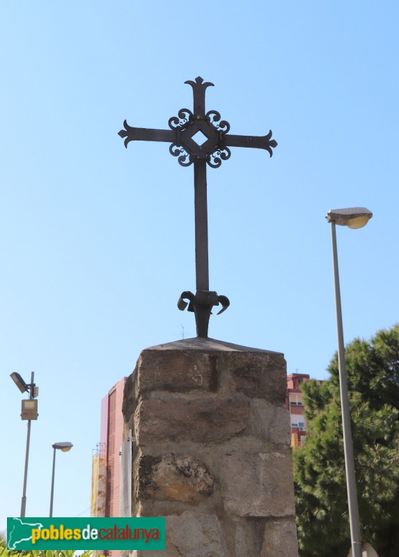 L'Hospitalet de Llobregat - Creu de terme de Santa Eulàlia (Foto: Albert Esteves, 2021) L'Hospitalet de Llobregat - Creu de terme de Santa Eulàlia
