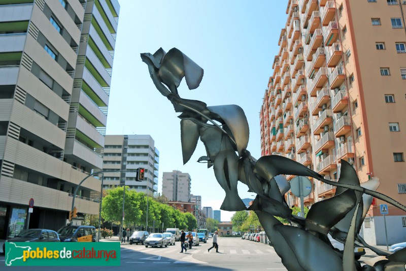 L'Hospitalet de Llobregat - Escultura <i>Vol de coloms</i>