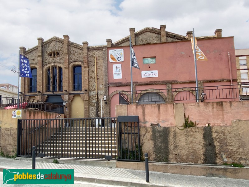 Sant Vicenç dels Horts - Centre Catòlic (Foto: Albert Esteves, 2021) Sant Vicenç dels Horts - Centre Catòlic