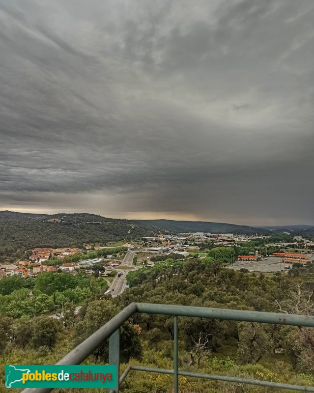 La Jonquera - Panoràmica des de la torre del Serrat de la Plaça (Foto: Humberto Vila, 2021) La Jonquera - Panoràmica des de la torre del Serrat de la Plaça