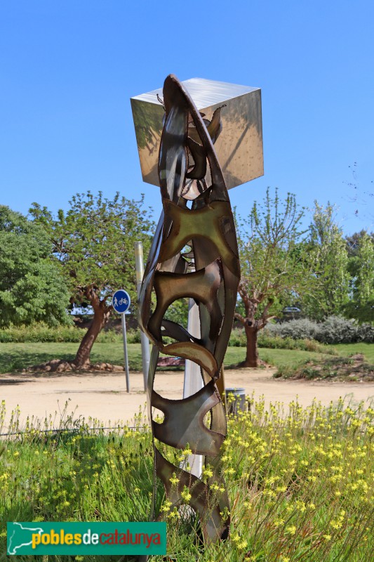 L'Hospitalet de Llobregat - Escultura Conseqüència d'equilibris