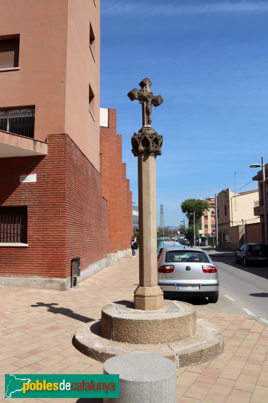 Sant Vicenç dels Horts - Creu de Can Ros (Foto: Albert Esteves, 2021) Sant Vicenç dels Horts - Creu de Can Ros