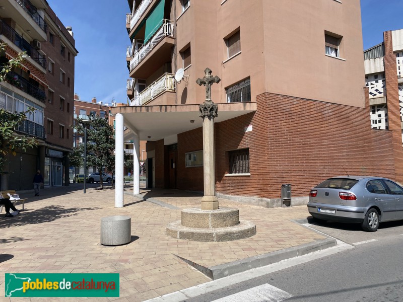 Sant Vicenç dels Horts - Creu de Can Ros (Foto: Albert Esteves, 2021) Sant Vicenç dels Horts - Creu de Can Ros