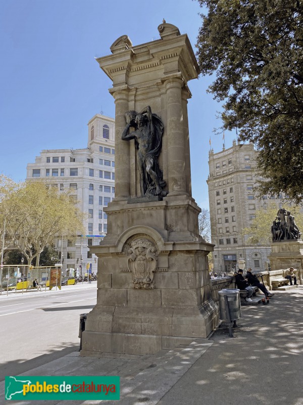 Barcelona - Escultura <i>Hèrcules</i> (Antoni Parera) (Foto: Albert Esteves, 2021) Barcelona - Escultura <i>Hèrcules</i> (Antoni Parera)