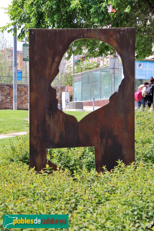 L'Hospitalet de Llobregat - Monument a Antonio Machado (Foto: Albert Esteves, 2021) L'Hospitalet de Llobregat - Monument a Antonio Machado