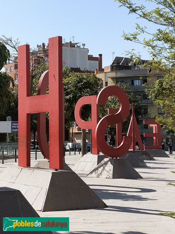 L'Hospitalet de Llobregat - Escultura <i>Les Lletres</i>