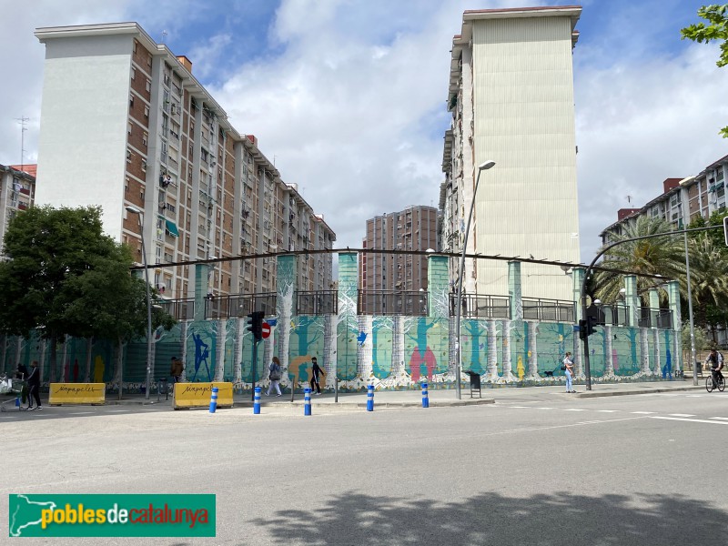 Cornellà de Llobregat - Mural de la plaça Sant Ildefons