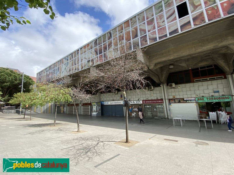 Cornellà de Llobregat - Mercat de Sant Ildefons (Foto: Albert Esteves, 2021) Cornellà de Llobregat - Mercat de Sant Ildefons
