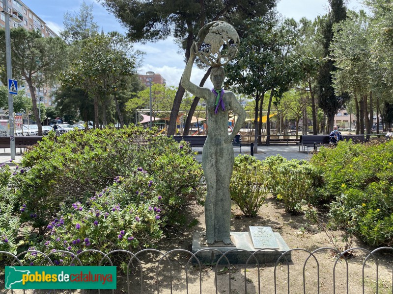 Cornellà de Llobregat - Escultura <i>La dona i el món</i>