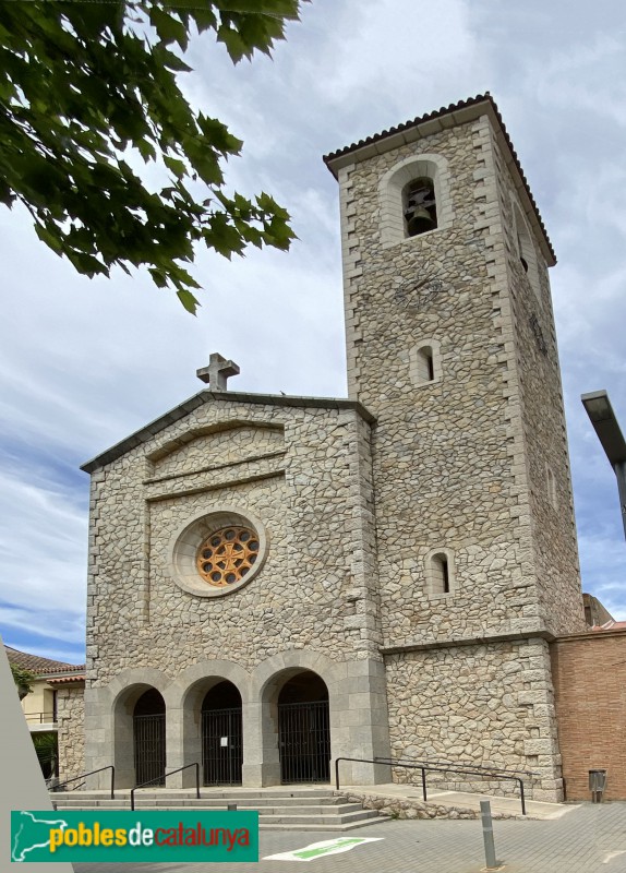 Begues - Església de Sant Cristòfor (Foto: Albert Esteves, 2021) Begues - Església de Sant Cristòfor
