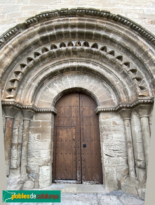 Vinaixa - Església de Sant Joan Baptista. Portada (Foto: Albert Esteves, 2021) Vinaixa - Església de Sant Joan Baptista. Portada