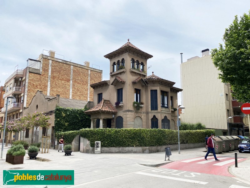 Cornellà de Llobregat - Can Riu o Cal Tolosa (Foto: Albert Esteves, 2021) Cornellà de Llobregat - Can Riu o Cal Tolosa