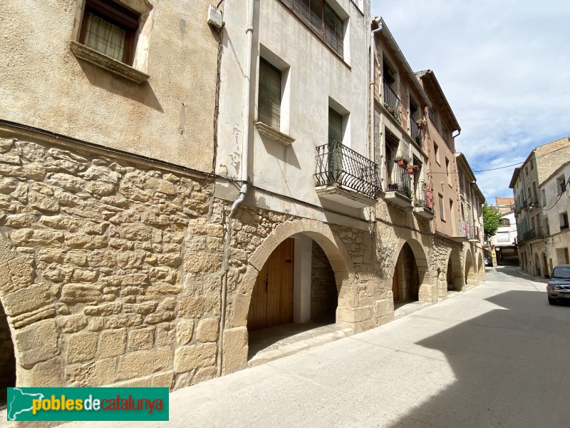 L'Albi - Carrer Major (Foto: Albert Esteves, 2021) L'Albi - Carrer Major
