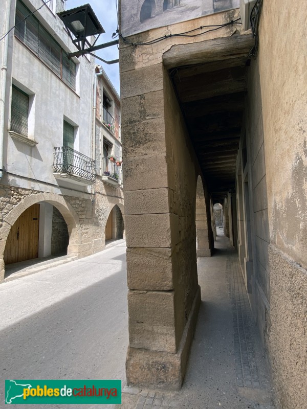 L'Albi - Carrer Major (Foto: Albert Esteves, 2021) L'Albi - Carrer Major