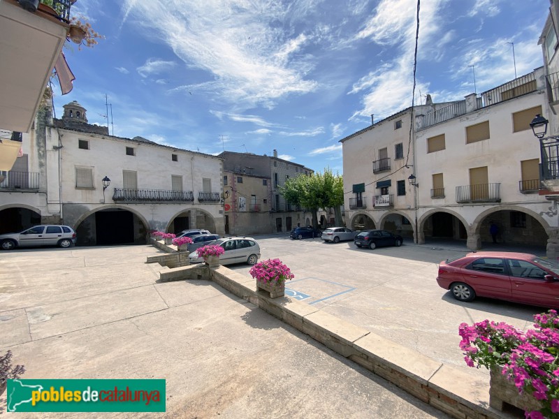L'Albi - Plaça de la Vellesa (Foto: Albert Esteves, 2021) L'Albi - Plaça de la Vellesa