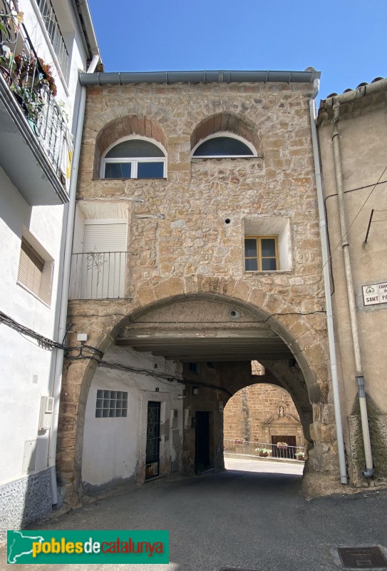 Juncosa - Portal de la plaça de l'Església