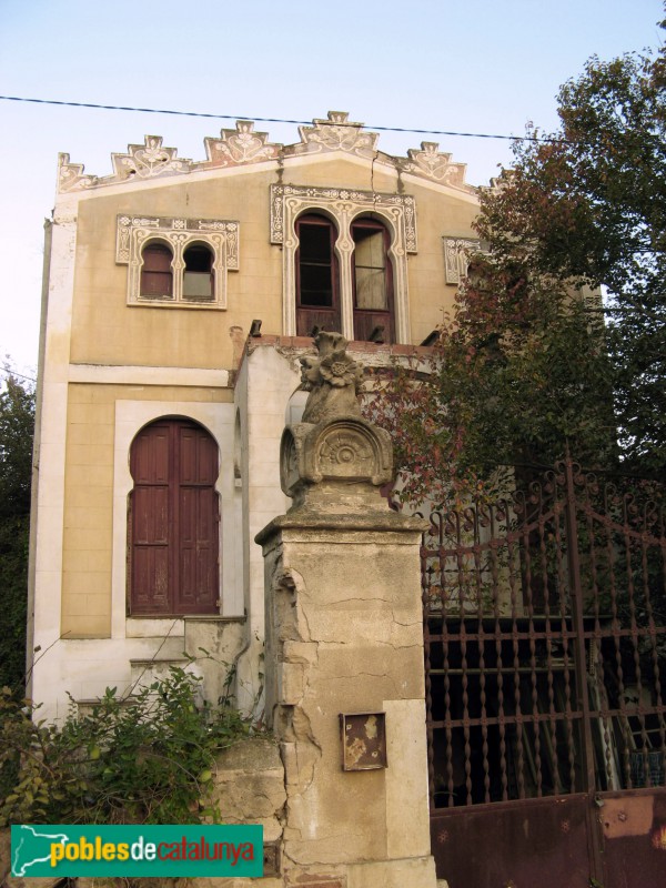 Arenys de Munt - Casa dels Arcs de Ferradura