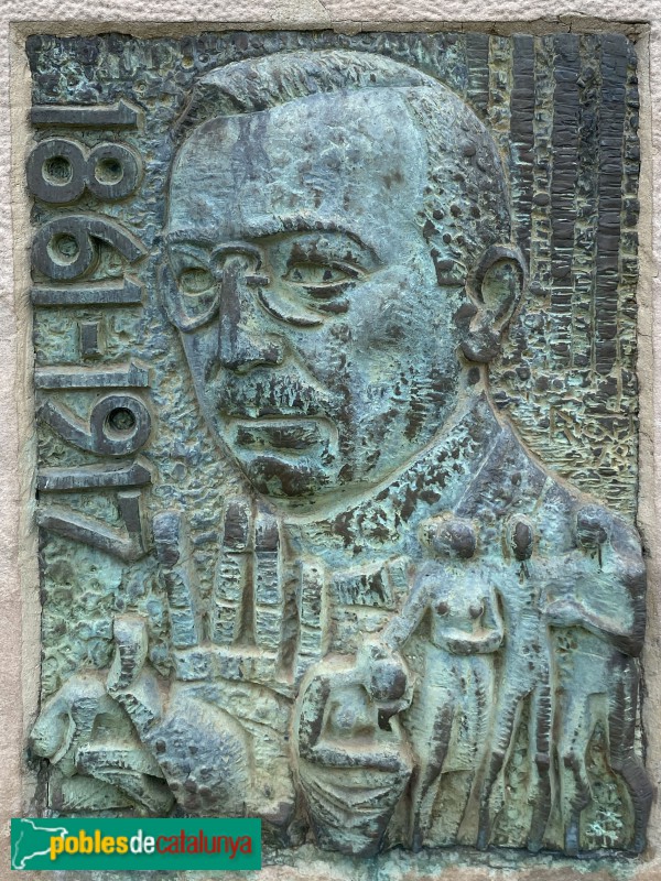 Barcelona - Monument al Doctor Martí i Julià
