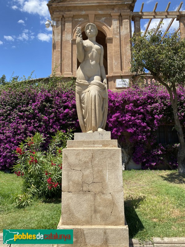 Barcelona - Figura femenina (Àngel Tarrach)