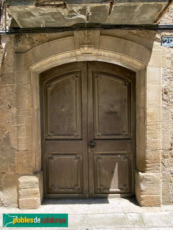 Bellaguarda - Porta de finals del segle XVIII (Foto: Albert Esteves, 2021) Bellaguarda - Porta de finals del segle XVIII
