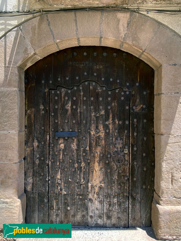 Bellaguarda - Porta de Cal Majordom (1780) (Foto: Albert Esteves, 2021) Bellaguarda - Porta de Cal Majordom (1780)