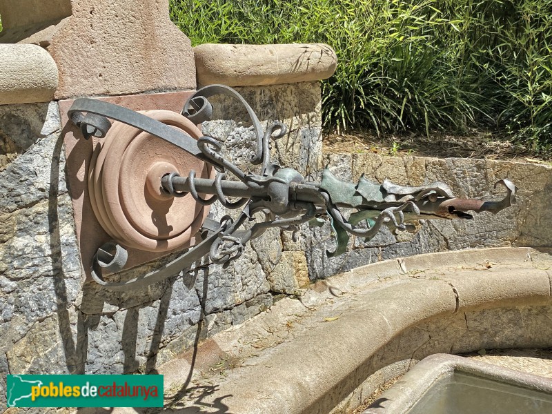 Barcelona - Jardins del Palau de Pedralbes. Font d'Hèrcules