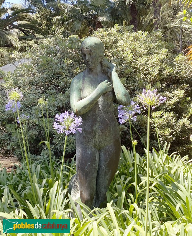 Barcelona - Jardins del Palau de Pedralbes. Nu femení