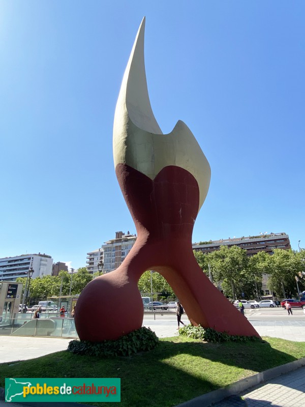 Barcelona - Escultura <i>Terra i foc</i>