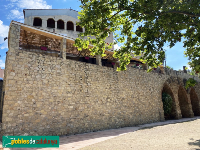 Sant Feliu de Llobregat - Masia de la Gleva o de la Salut