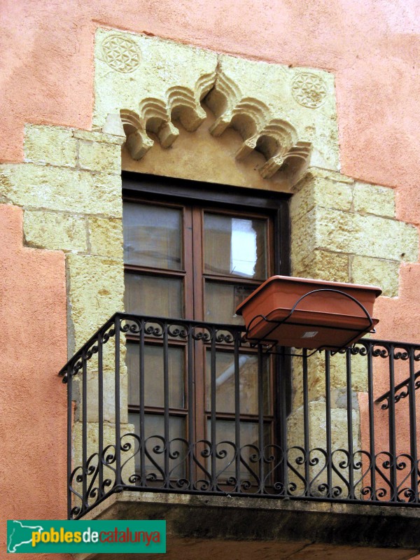 El Catllar - Casa del carrer Major (Foto: Albert Esteves, 2008) El Catllar - Casa del carrer Major