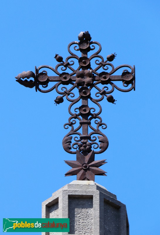 Barcelona - Cementiri de les Corts. Panteó Núñez