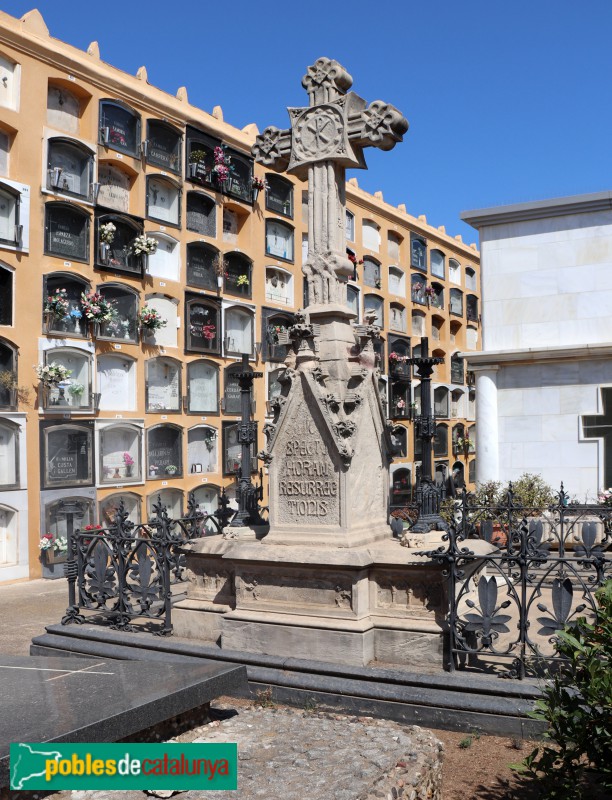 Barcelona - Cementiri de les Corts - Sepulcre Cuyàs Piera