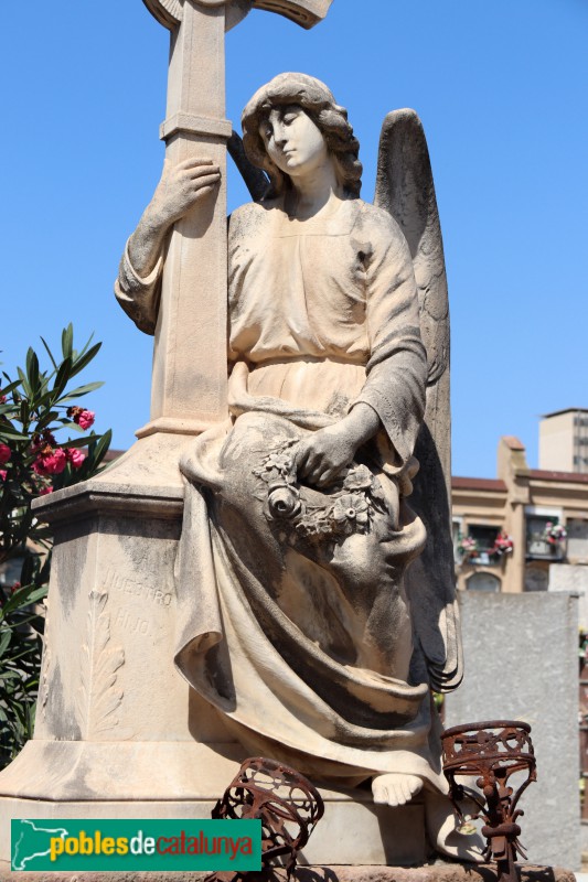 Barcelona - Cementiri de les Corts. Sepulcre Pi Grau