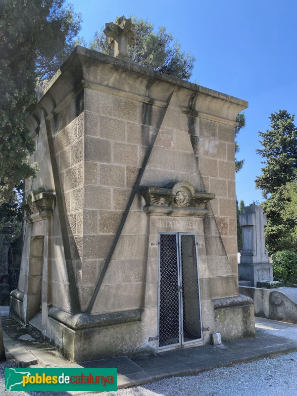Sabadell - Cementiri. Panteó Valentí Buxeda