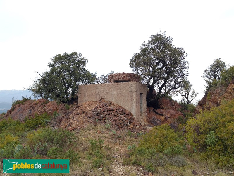 Darnius - Búnquer al turó de Mont-roig