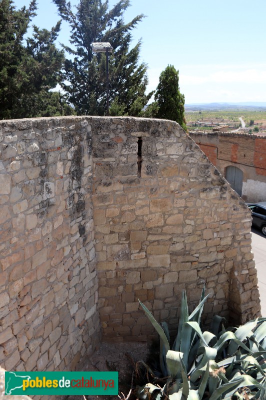 Arbeca - Muralla del castell (Foto: Albert Esteves, 2021) Arbeca - Muralla del castell