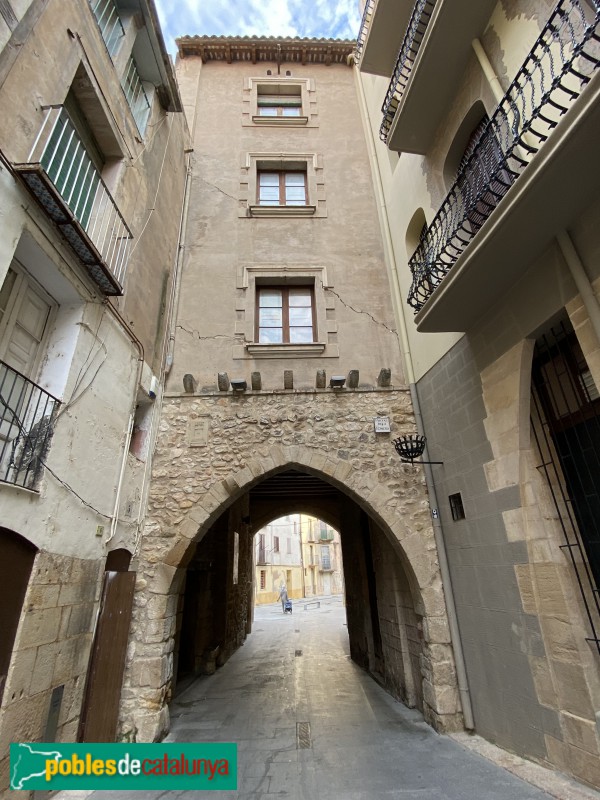 Tortosa - Portal dels Romeus (Foto: Albert Esteves, 2021) Tortosa - Portal dels Romeus