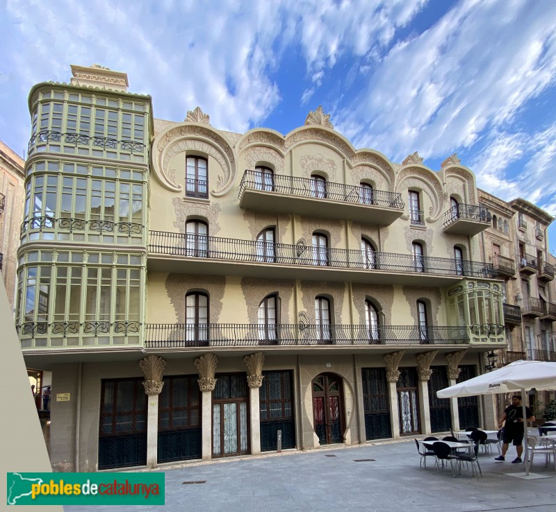 Tortosa - Casa Fontanet (Casa Grego) (Foto: Albert Esteves, 2021) Tortosa - Casa Fontanet (Casa Grego)