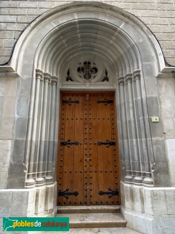 Tortosa - Església de la Reparació. Façana del carrer de la Mercè
