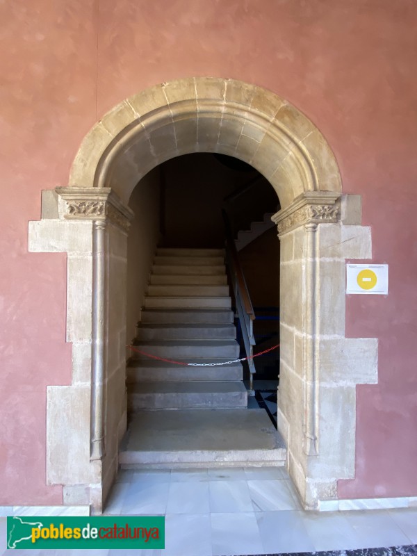 Tortosa - Col·legi de Sant Jaume i Sant Maties. Interior