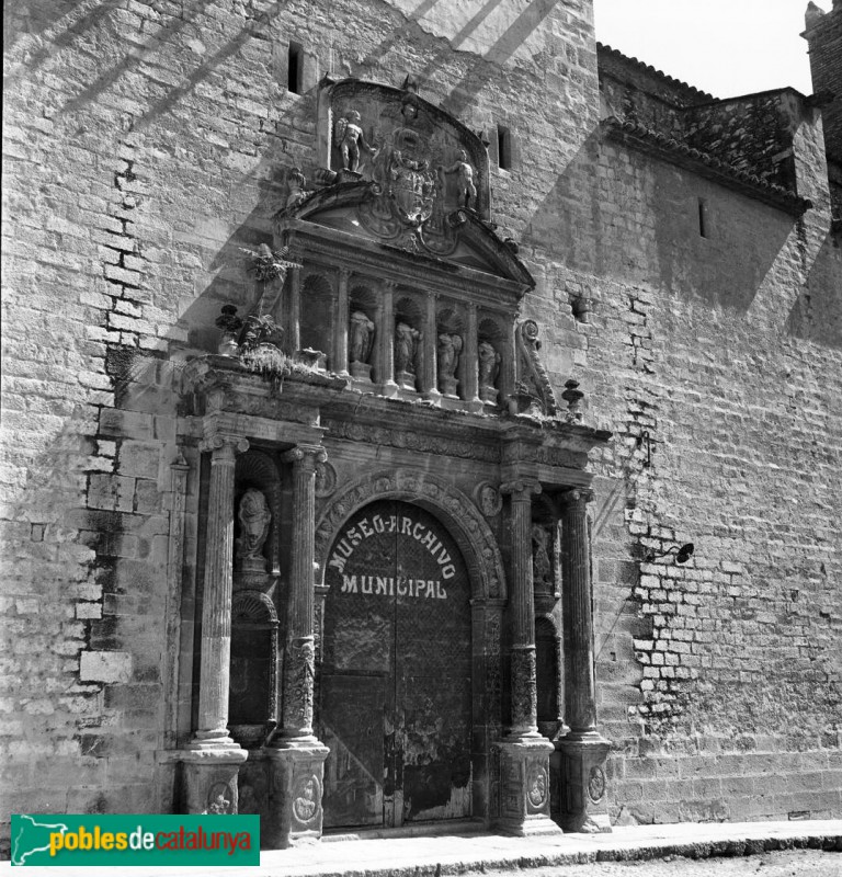 Tortosa - Església de Sant Domènec. Portada