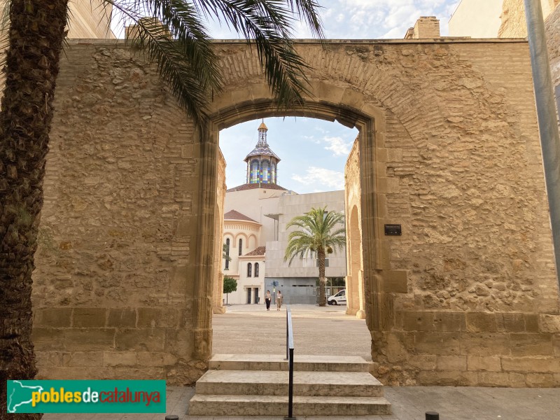 Tortosa - Restes de l'església dels Dolors